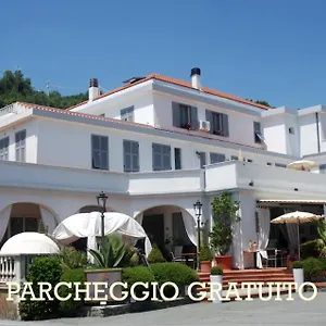 https://hotel-torre-celle-ligure.hotelitalianriviera.com